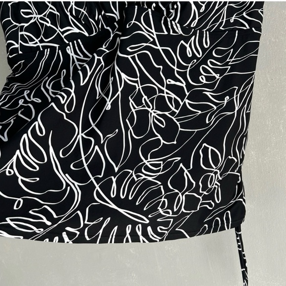 Sunsets Escape size 18 Vivian tankini wired black white tropical v-neck ruched - Picture 12 of 14